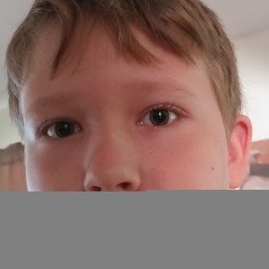 Meet your Posher, Avery